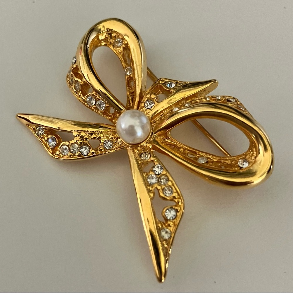 Vintage Napier Gold Tone Bow Brooch with Pearl and Crystals
